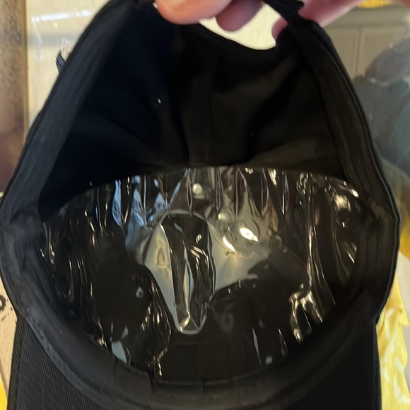 Carhartt baseball cap. 100 percent cotton. New - Picture 4 of 4